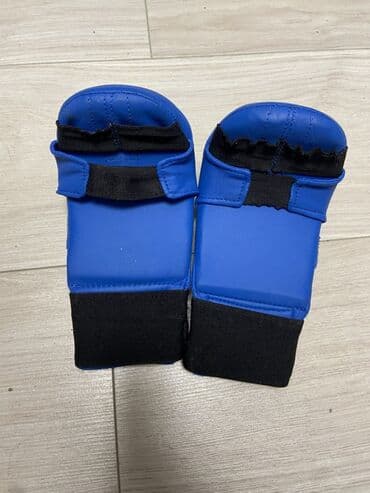 форма добок для тхэквондо: Перчатки для карате (у обоих пар размер М) (Цена красных 750сом) — 2