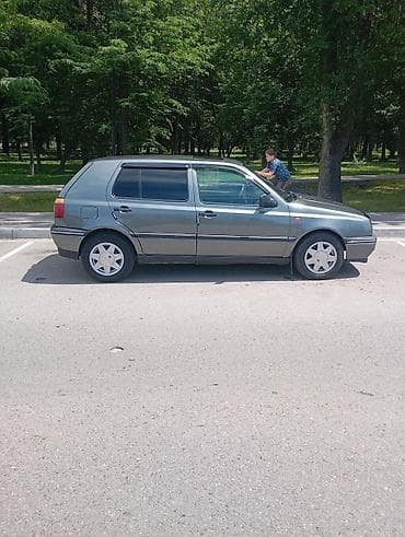 голыф 3: Volkswagen Golf: 1993 г., 1.6 л, Механика, Бензин, Хэтчбэк — 5