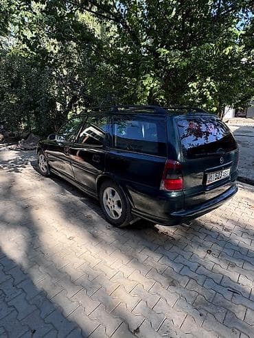 Opel Vectra: 2000 г., 1.8 л, Механика, Бензин, Универсал — 3