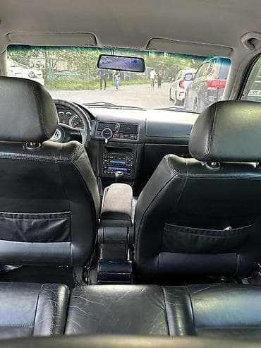 прикуриватель цена: Volkswagen Golf: 2002 г., 1.6 л, Механика, Бензин, Хэтчбэк — 9