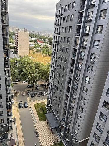 pro group: Продаю 3 комн. Элитку советская Скрябина 80 кВ.м 12/15, евро — 1