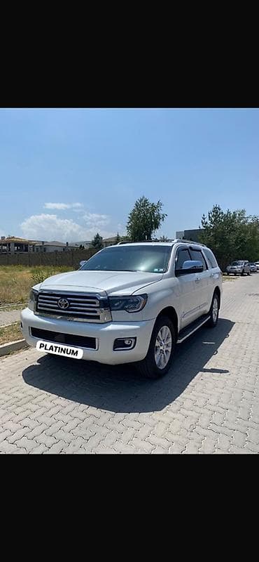 сары булун: Toyota Sequoia Platinum 2018 года. РОСКОШНЫЙ ПОЛНОРАЗМЕРНЫЙ — 3
