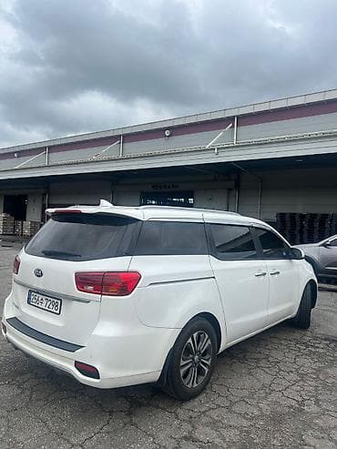 byd tang: Kia Carnival: 2019 г., 2.2 л, Автомат, Дизель, Минивэн — 5