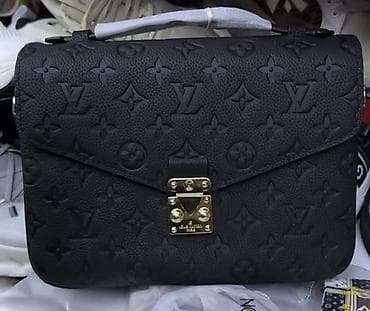 ремен: Сумочка Louis Vuitton, черная матовая прессованная кожа, хорошая — 1
