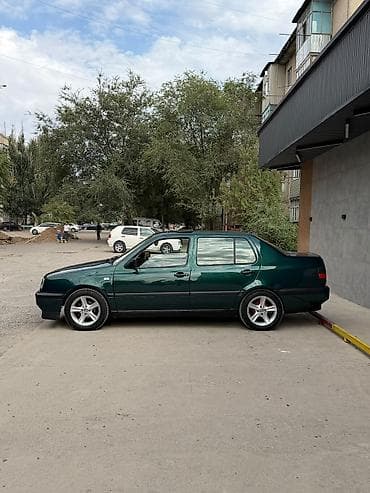 витц капот: Volkswagen Vento: 1995 г., 1.8 л, Механика, Бензин, Седан — 5