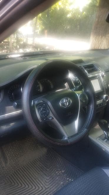 Toyota Camry: 2014 г., 2.5 л, Автомат, Бензин, Седан — 4