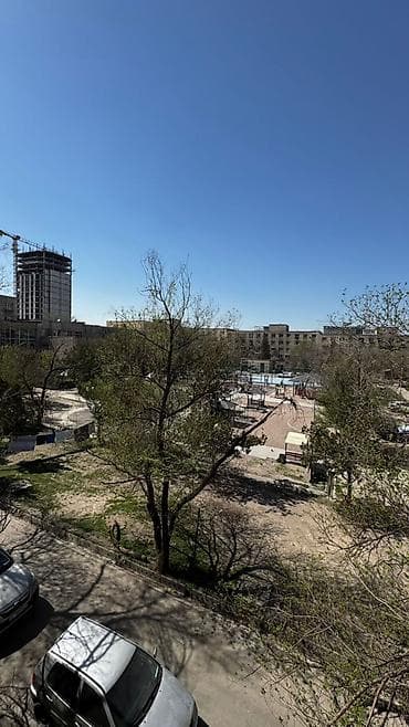 в петровке: 15 м², Без мебели — 2