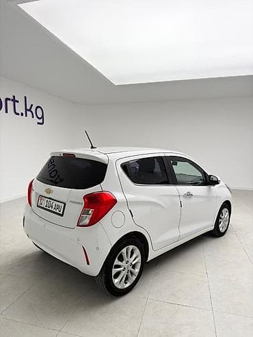 geely okavango: Chevrolet Spark: 2019 г., 1 л, Вариатор, Бензин, Хэтчбэк — 5