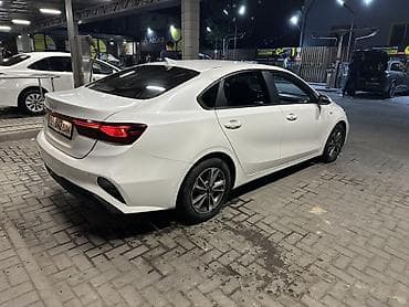 Kia K3: 2021 г., 1.6 л, Автомат, Бензин, Седан