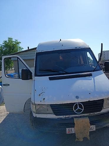 sprinter 2 7: Легкий грузовик, Mercedes-Benz — 4
