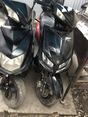 мопед за 10 тысяч: Макси-скутер 150 куб. см, Бензин, Б/у — 2