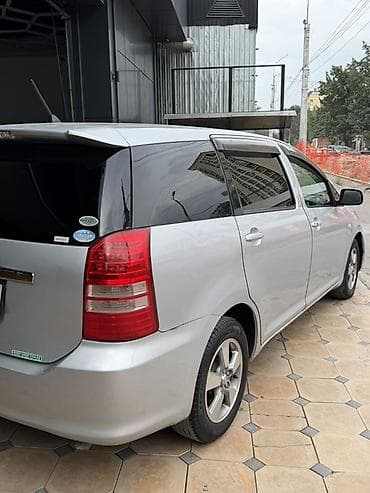 byd 05: Toyota WISH: 2002 г., 2 л, Автомат, Бензин, Универсал — 4