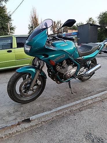 Классический мотоцикл Yamaha, 600 куб. см, Бензин