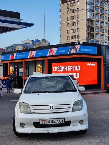 corolla 2004: Toyota Ist: 2003 г., Автомат, Бензин, Хэтчбэк — 3