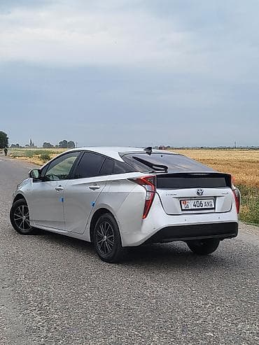 Унаа сатуу: Toyota Prius: 2017 г., 1.8 л, Вариатор, Гибрид, Хетчбек — 7