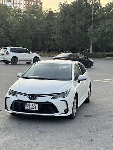 Продажа авто: Toyota Corolla: 2019 г., 1.8 л, Автомат, Гибрид, Седан — 2