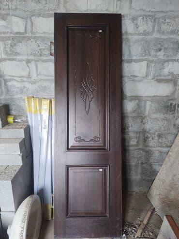 Межкомнатная дверь, Б/у, Глухие, Одностворчатая, Деревянная at lalafo.kg Межкомнатная дверь, Б/у, Глухие, Одностворчатая, Деревянная