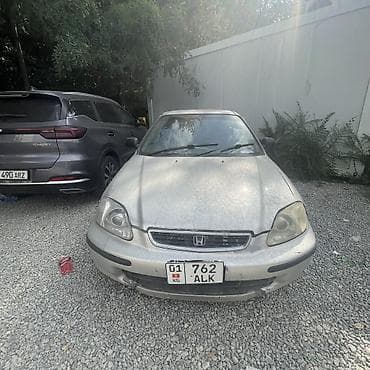 Honda Civic: 2000 г., 1.5 л, Вариатор, Бензин, Седан