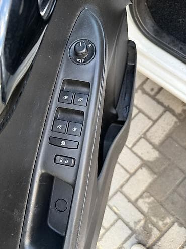 равон машина: Chevrolet Spark: 2019 г., 1 л, Автомат, Бензин, Хэтчбэк — 10