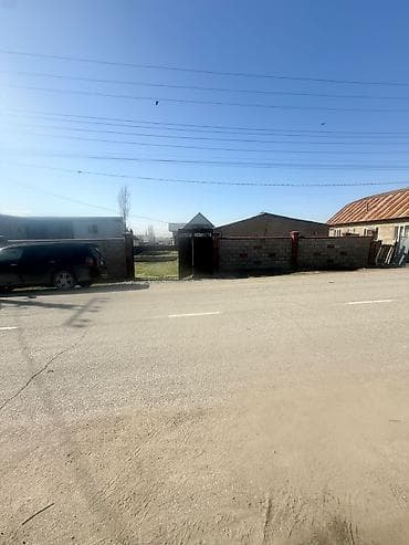 продаю дом г кайынды: Продаётся дом с участком. - Жилое помещение с двумя комнатами — 10