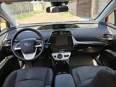 Продажа авто: Toyota Prius: 2018 г., 1.8 л, Автомат, Гибрид, Хэтчбэк — 10