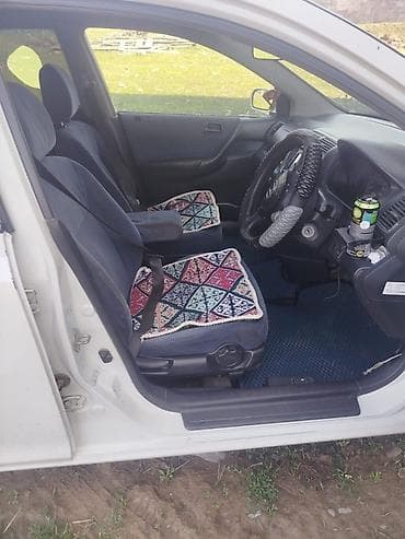 на сивик: Honda Civic: 2001 г., Автомат, Хэтчбэк — 3