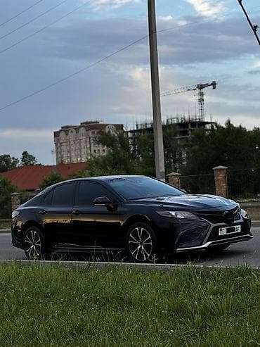 e2 byd: Toyota Camry: 2019 г., 2.5 л, Автомат, Гибрид, Седан — 5