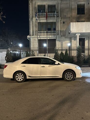 обмен машины ключ на ключ: Toyota Camry: 2013 г., 2.5 л, Автомат, Бензиновая, Седан — 4