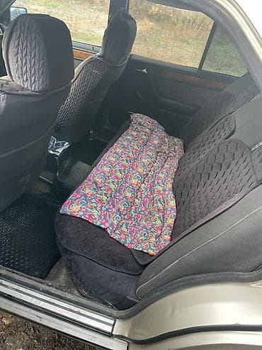 volkswagen crafter: Mercedes-Benz W124: 1992 г., 2.3 л, Механика, Бензин, Седан — 4