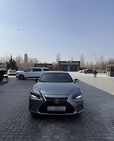 Lexus ES: 2023 г., 2.5 л, Вариатор, Гибрид, Седан