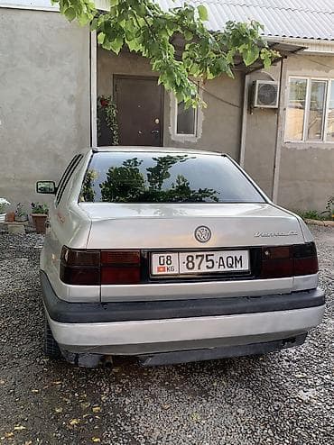 mini ev: Volkswagen Vento: 1993 г., 1.8 л, Механика, Бензин, Седан — 1