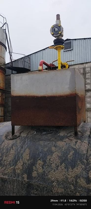 цистерну на 10 тонн: Продаю газовую цистерну 
Можно использовать на газ заправку
10 куб — 2