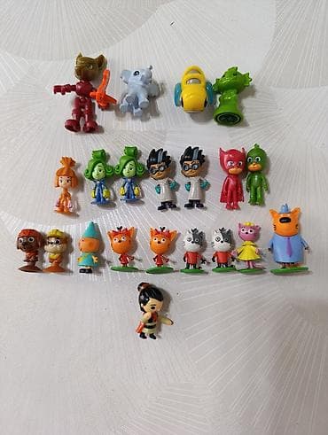 Игрушки: Коллекция мини-фигурок из киндер-сюрпризов и детских серий - Большой — 1