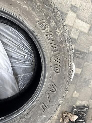 титановые диски на 17: Шины R 17, Всесезонная, Б/у, Комплект, Внедорожные (АТ/МТ), Maxxis — 4