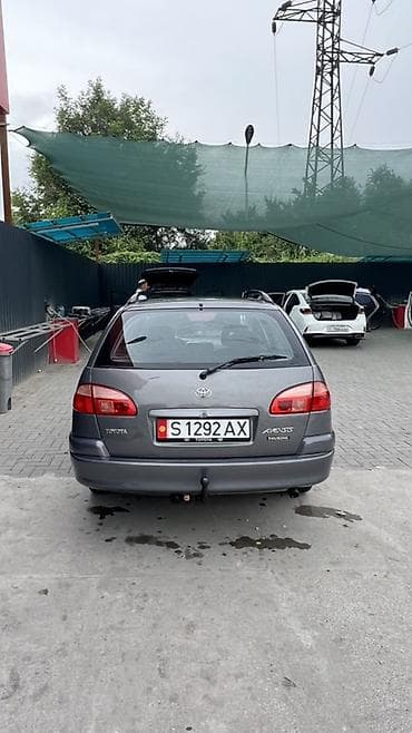 чанган авто: Toyota Avensis: 2003 г., 1.8 л, Кол менен иштөөчү, Бензин, Универсал — 9