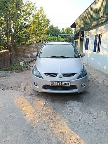 Mitsubishi Grandis: 2006 г., Минивэн — 3