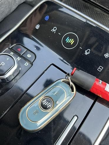 porter 1: Брелок‑чехол для автомобильного ключа - Форм‑фактор: двухчастный — 4