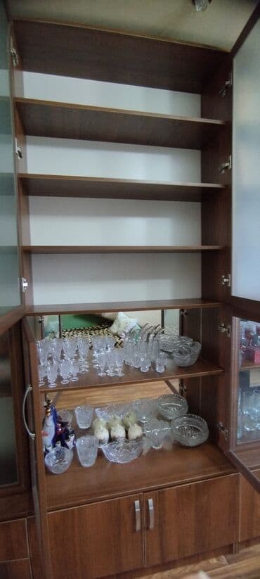 мебель горка: Многофункциональная стенка в классическом стиле, выполненная в — 6