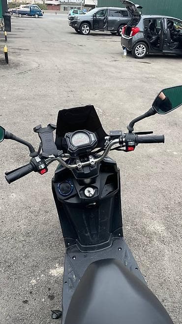 цена квадроцикл: Тип скутера 150 куб. см, Бензин, Б/у — 6