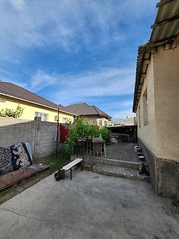 4 bedroom: Продаётся уютный дом в районе Арча-Бешик! 📍 Район: Арча-Бешик 📐 Общая — 3