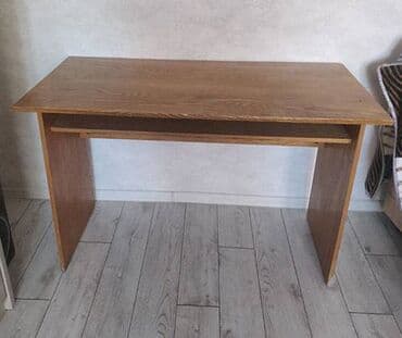 Письменный стол, Б/у at lalafo.kg Письменный стол, Б/у