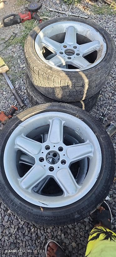 бир: Дөңгөлөктөр монтажда 235 / 45 / R 17, Кыш, Колдонулган, Комплект, Жеңил унаалар, Куйма, тешиктери - 5 — 1