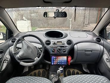 sprinter rex: Toyota Yaris: 2002 г., 1.3 л, Ручные, Бензин, Хэтчбэк — 6