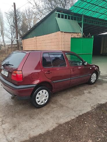 сиз 82 1: Volkswagen Golf: 1992 г., 1.8 л, Кол менен иштөөчү, Бензин — 1