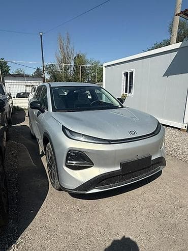 id 4: Changan Qiyuan Q05: 2026 г., Робот, Электромобиль, Кроссовер — 1