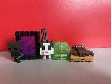 Игрушки: Продажа или обмен Коллекционные мини-фигурки Minecraft из серии Kinder — 1