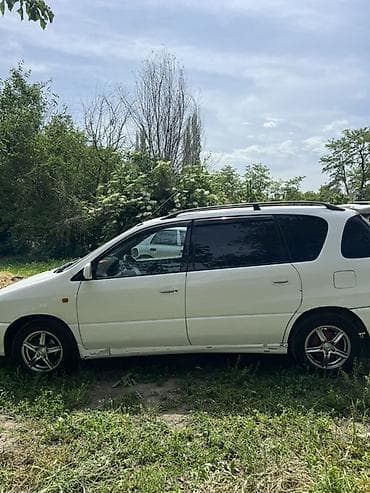 Транспорт: Toyota Picnic: 1998 г., 2.2 л, Кол менен иштөөчү, Дизель, Универсал — 5