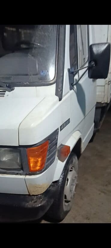 Грузовик, Mercedes-Benz, Стандарт, 3 т, Б/у