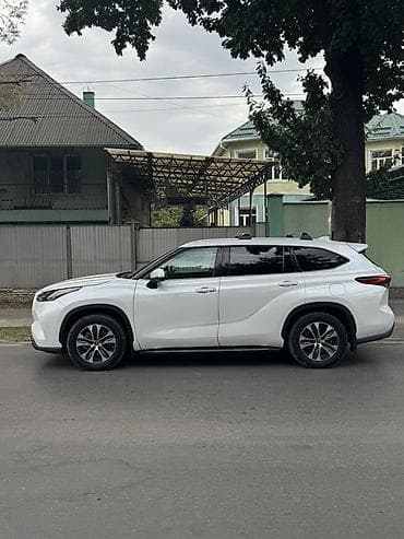 bcd com kg: Toyota Highlander: 2022 г., 3.5 л, Автомат, Бензин, Кроссовер — 4