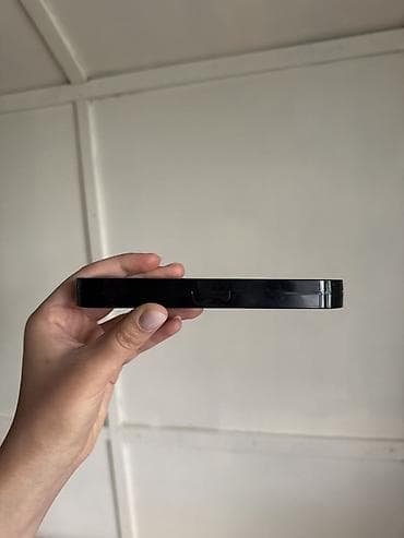 Палетка теней для век Makeup Atelier Paris. Пользовалась 3-4 раз, не